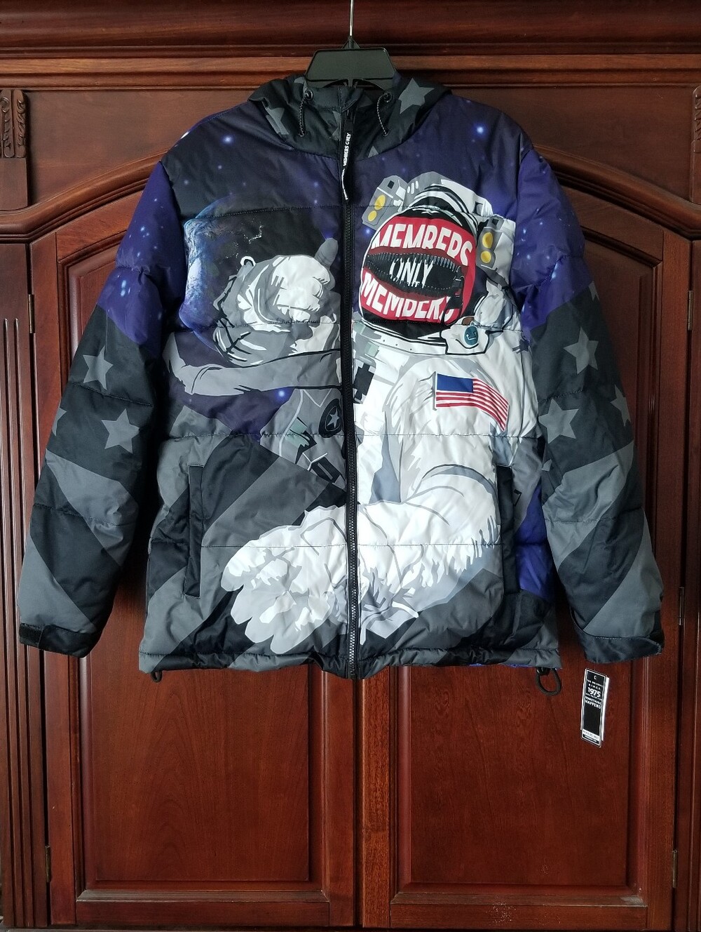 NWT Members Only Astronaut Space Graphic Puffer Jacket Size Men's S